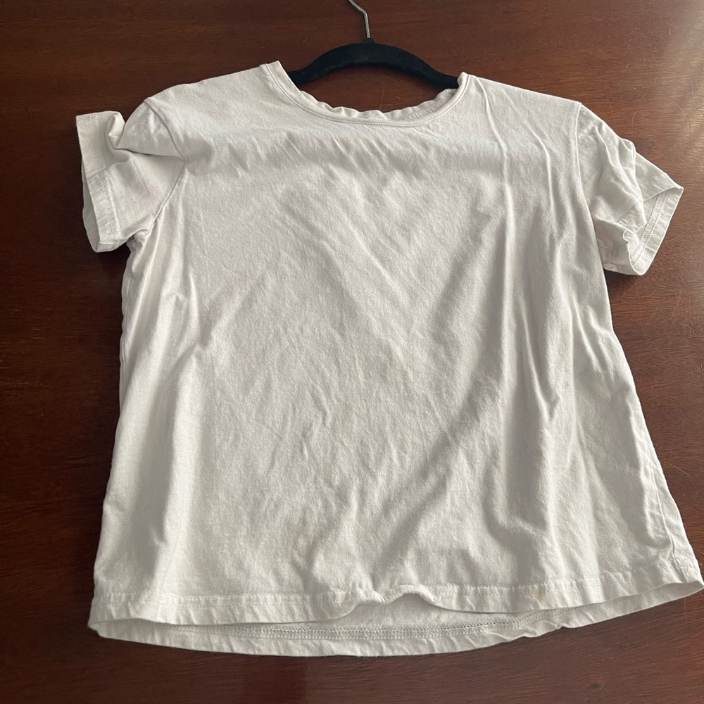 White t-shirt